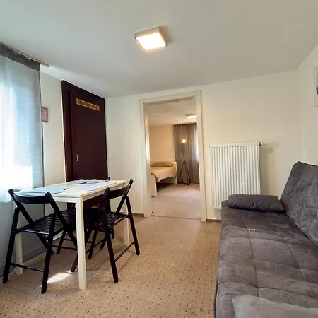 Kamus Apartmán *